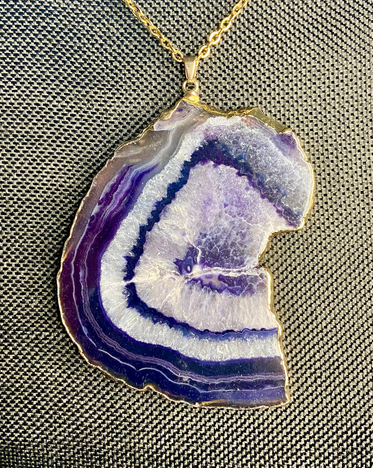 Dyed Agate Slice necklace