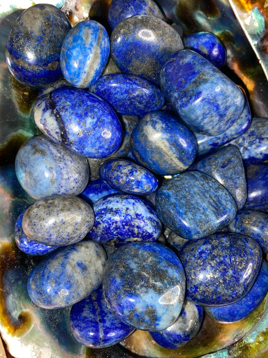 Lapis lazuli Crystal